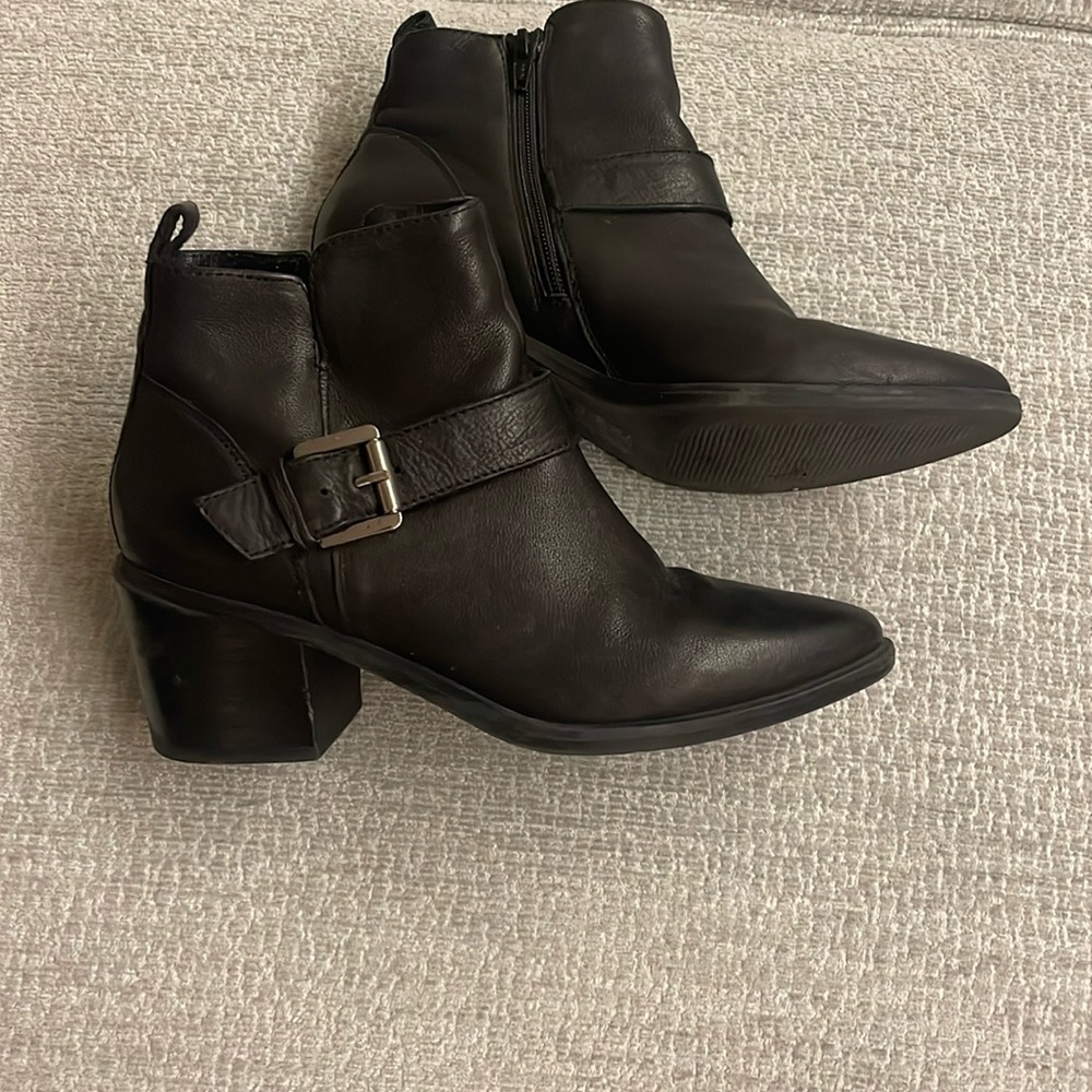 Steve Madden ankle boots